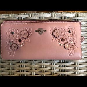 Coach long wallet/wristlet with flower apppliques